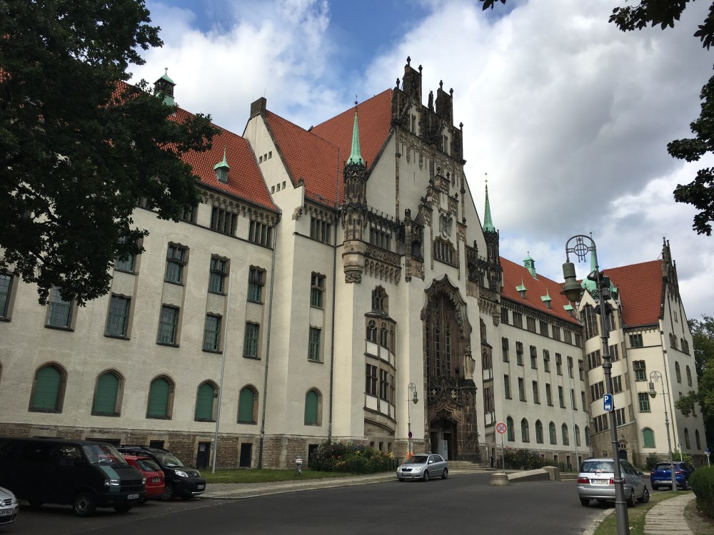 B92F76C3-AD53-4F47-9A25-277D57A69A9D